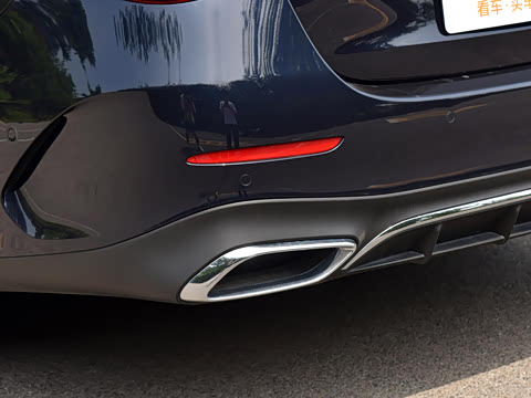 2024�� E 300 L ����˶���