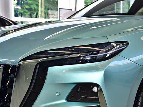 2025�� 2.0T ���а�