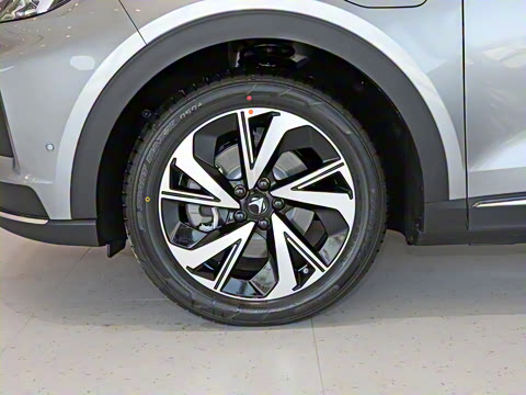 2025�� 688MAX 160kW