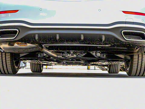 2024�� �Ŀ��� C 260 L �˶���