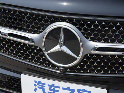 2025�� �Ŀ� GLC 300 L 4MATIC ������ 7��