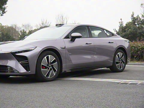 2025�� ���� Ultra �����콢