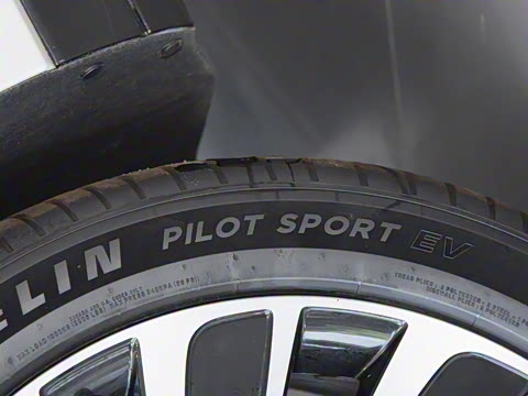 2025�� ���� 760 Max��������������ʻ