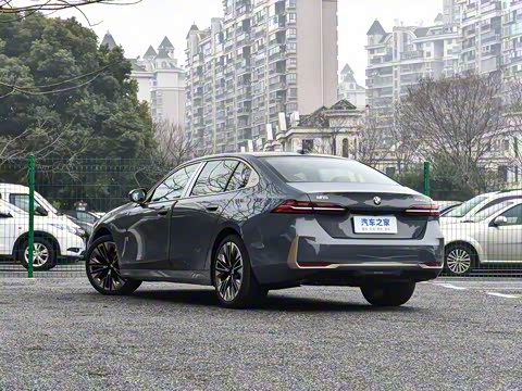 2025�� 530Li ������ ������װ