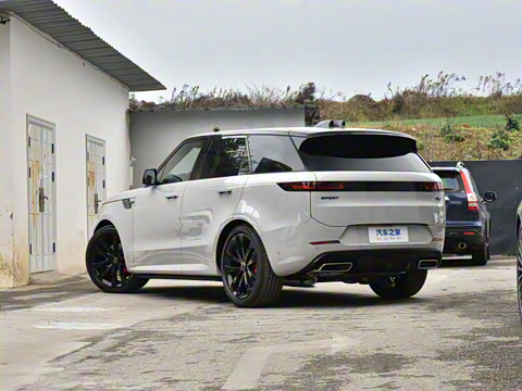 2025�� 400PS Dynamic HSE