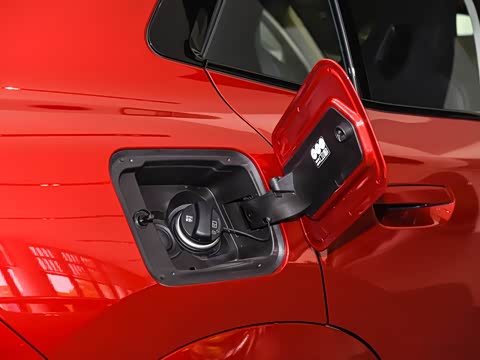 2024�� xDrive25i M�˶���ҹ��װ