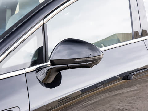 2025�� Air 530km D����