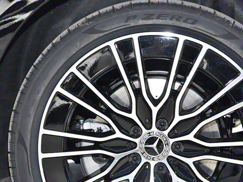 2025�� �Ŀ� E 300 L �����