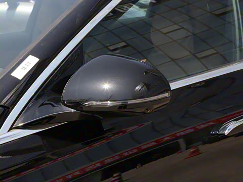 2025�� �Ŀ� E 300 L ʱ���˶���