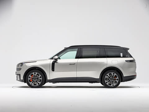 2025�� 2.0T Ultra