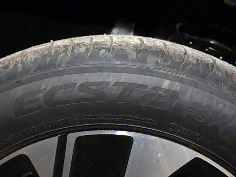 2025�� ̽��L 330TSI ������Ӣ