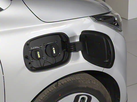 2025�� Mate 300km̤�˰�