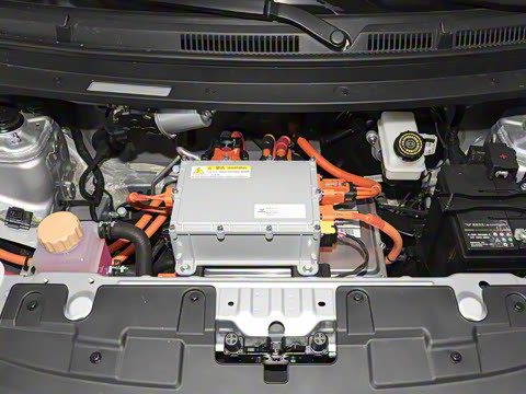 2025�� Mate 300km̤�˰�