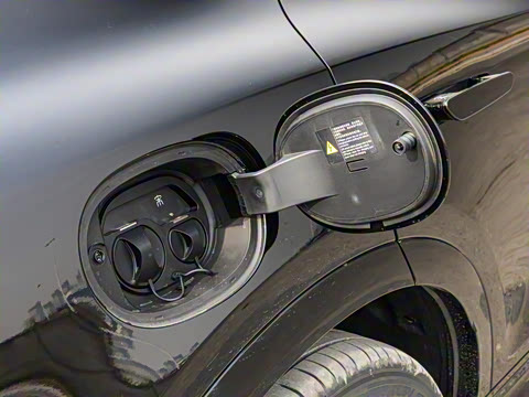 2025�� �Ǽݰ� 550km ׿Խ��