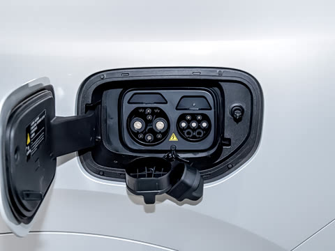 2025�� ����Ultra+ �߶���