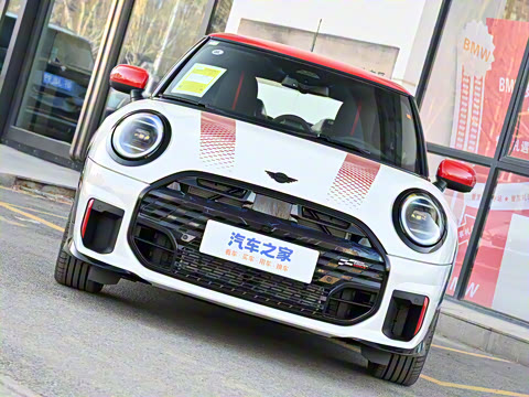 2025�� JOHN COOPER WORKS