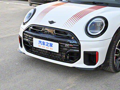 2025�� JOHN COOPER WORKS