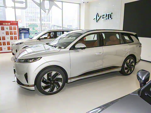 2025�� 636Max���Ȱ� 6��