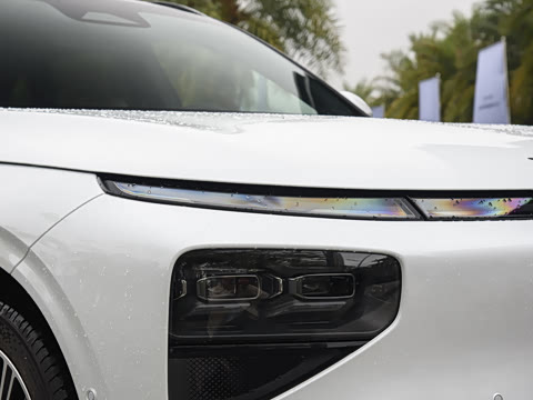 2025�� 680 ������������ Max