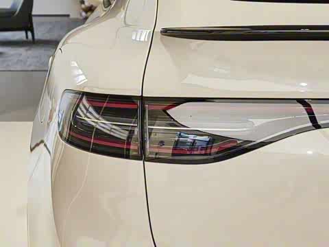 2024�� ���� 667km Max