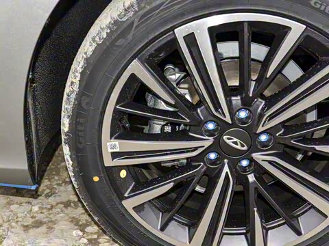 2025�� 1.6T DCT�