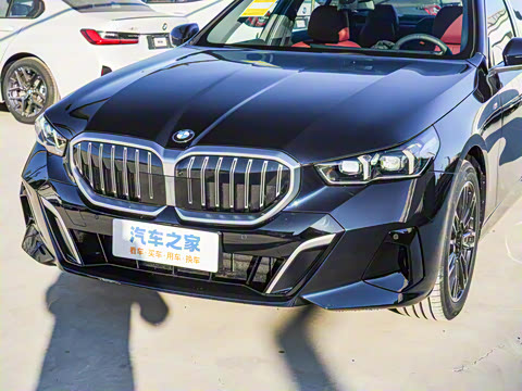 2025�� 530Li ������ M�˶���װ