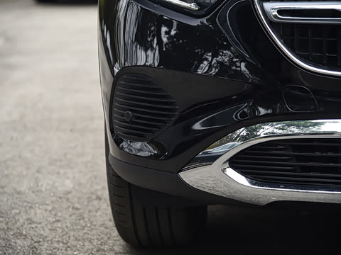 2025�� �Ŀ� GLC 260 L 4MATIC ������