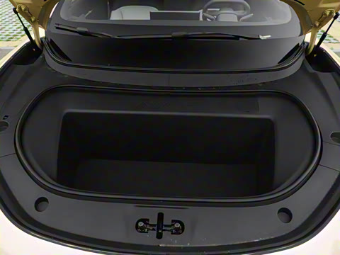 2024�� 700 ���������������