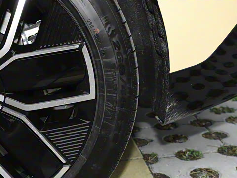 2024�� 700 ���������������