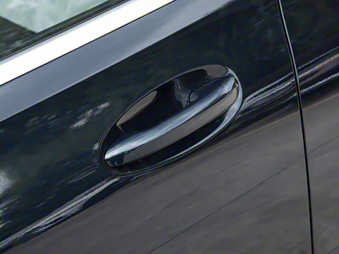 2025�� �Ŀ� C 260 L �˶���