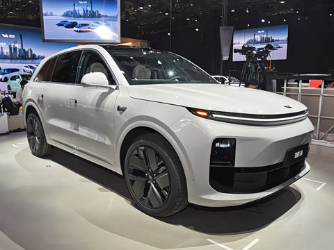 2025�� Max ���ܻ��°�