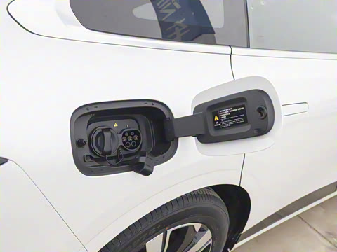 2025�� �������̰� 140��Ӣ��