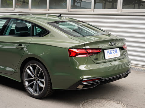 2025�� Sportback ��ذ� 40 TFSI quattro ����������