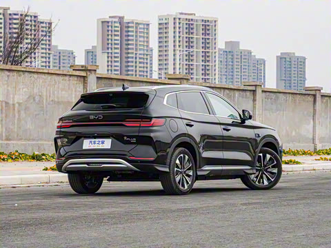 2025�� EV �Ǽݰ� 605km �콢��