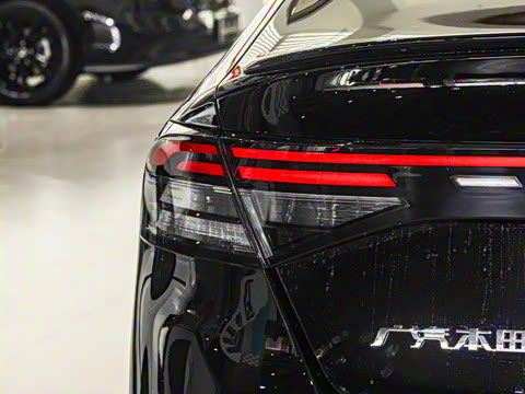 2025�� �˶�ϵ�� 260TURBO ����