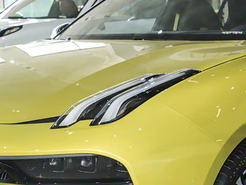 2025�� 03+ 2.0TD �Զ�Ԧ���