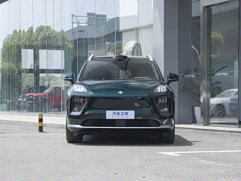 2025�� 700 Ultra�������������״��