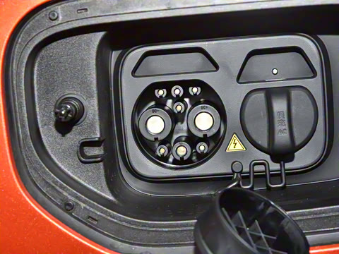 2025�� 285Max ��ΪǬ���Ǽ�ADS SE���̰�