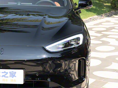 2025�� ����   Ultra ������