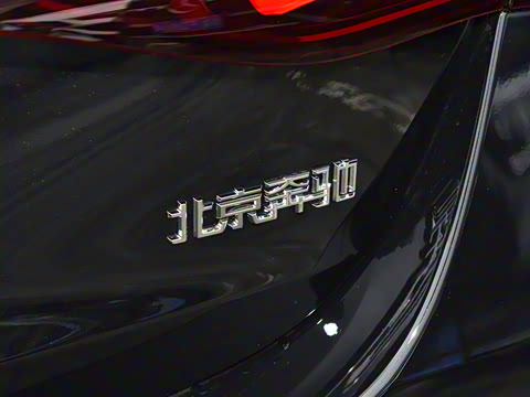 2025�� �Ŀ� E 300 L ������