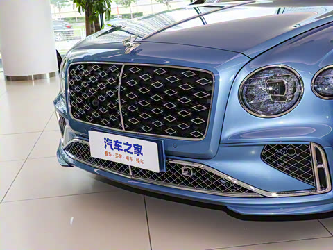 2026�� 4.0T V8 Mulliner