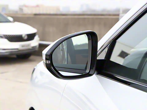 2025�� 210Ultra���Ȱ� 5��