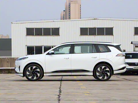 2025�� 210Ultra���Ȱ� 5��