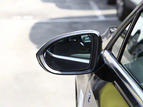 2025�� 300TSI R-Line