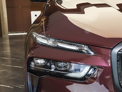 2024�� xDrive40i ������M�˶���װ