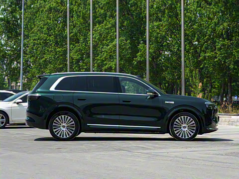 2025�� ���� Ultra�� 53.4kWh 6����