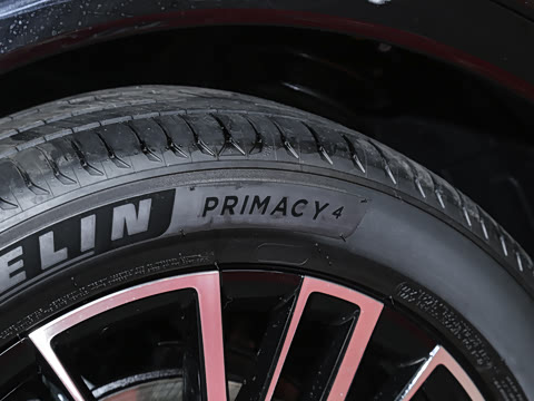 2025�� 215�콢PLUS