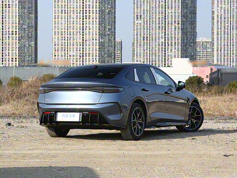 2025�� 650�Ǻ���