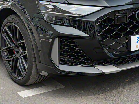 2025�� RS Q8 4.0T performance