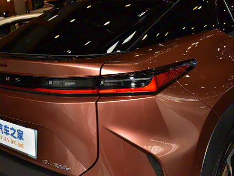 2023�� 300e ������ ���а�